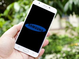 Samsung Outsources Production