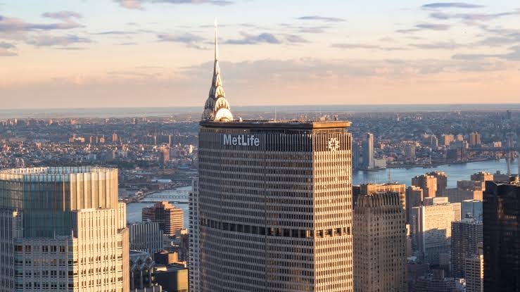 MetLife Bag Fitwel Certifications